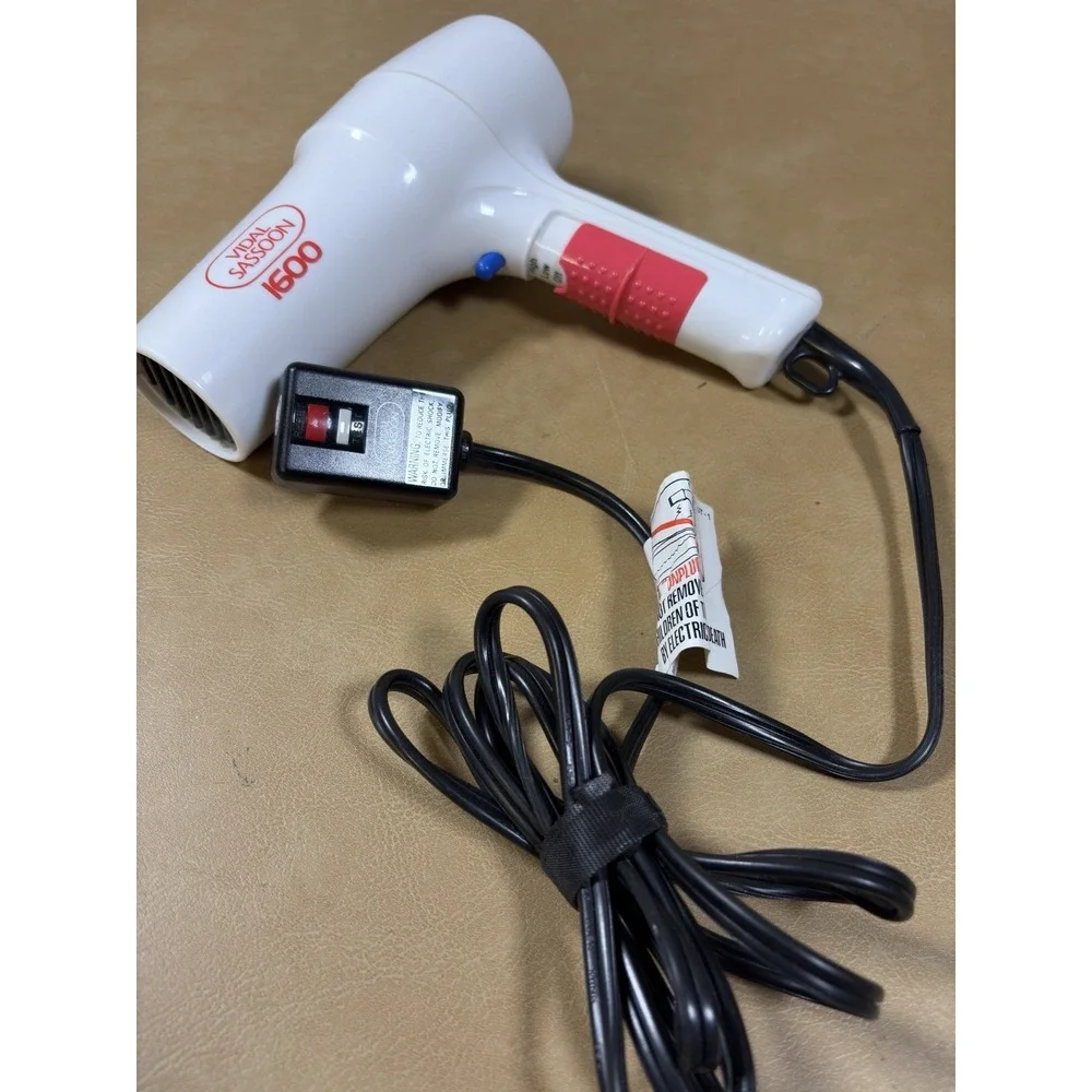 Vidal Sassoon 1600W Travel Hair Dryer Dual Heat Compact Tested Working White-249